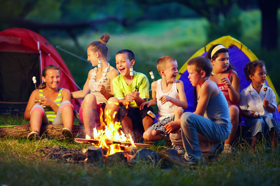 feu de camp au camping Saint Flour 15