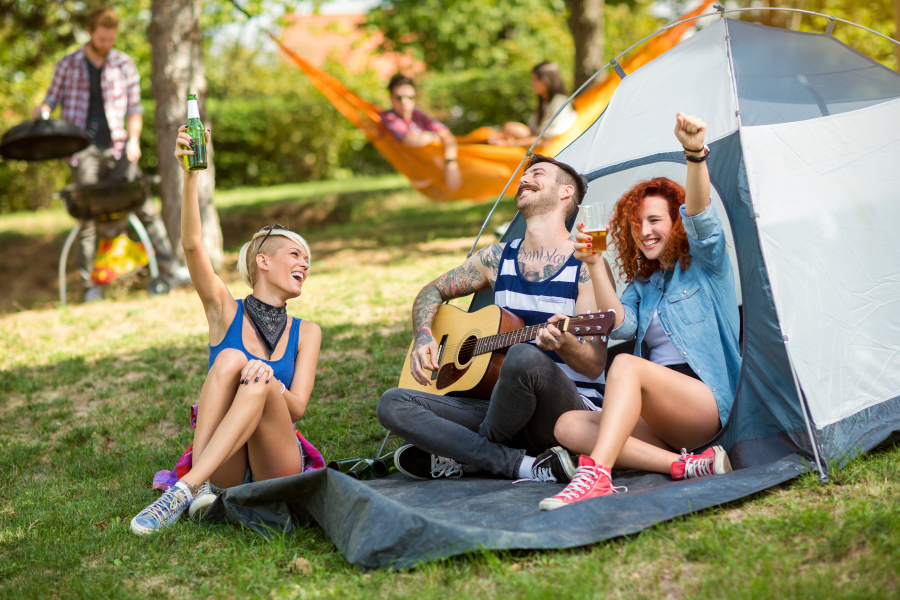 famille en camping Sagne Vitrac